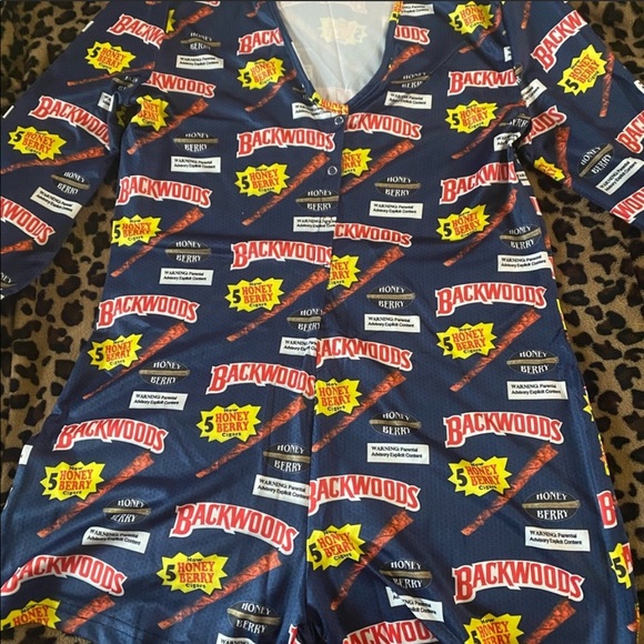 🦋 ALL ONESIES 🦋 - Picture 2 of 6